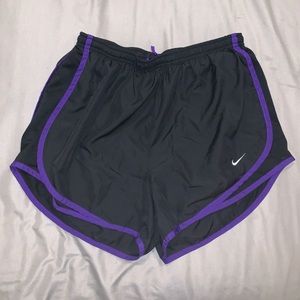 Black Nike shorts